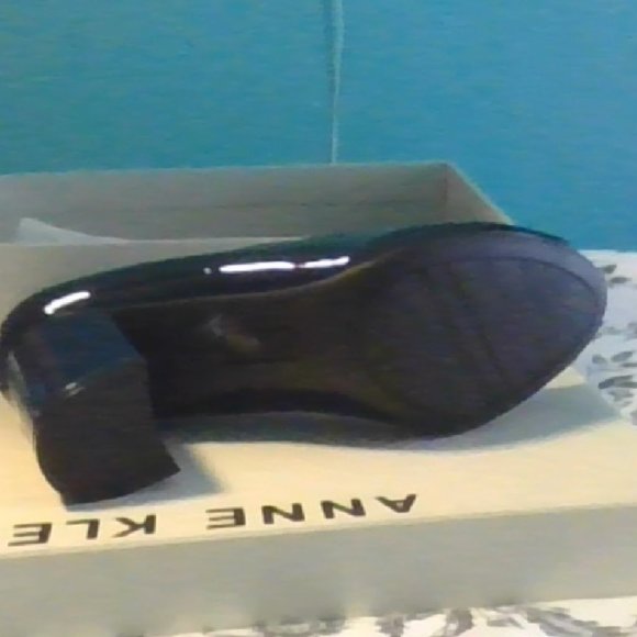 Blue Shoes - Picture 3 of 3